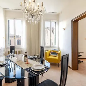 Campo San Toma' - Tiffany Apartamento