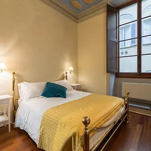 Apartment - Piazza Signoria, Florence