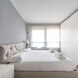 Darsena Cozy Apt - Porta Genova M2 Apartamento