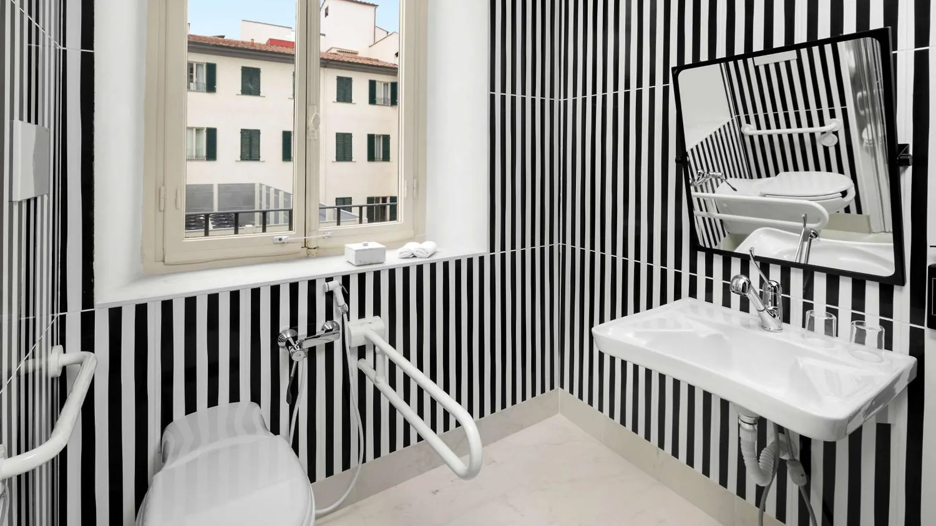 Anglo American Hotel Florence, Curio Collection By Hilton  Florence